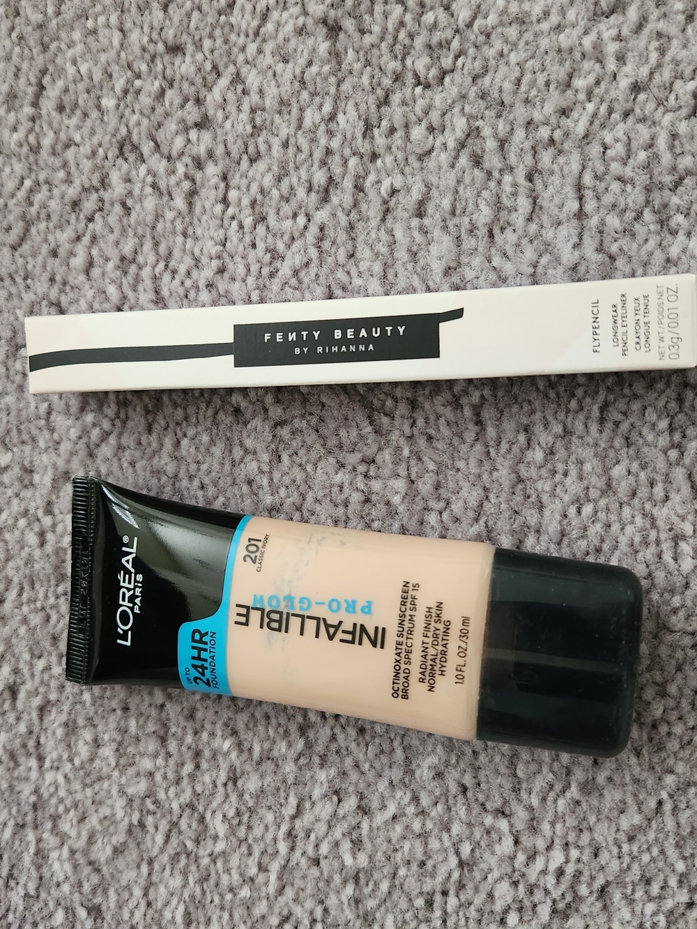 Infallible Pro-Glow Foundation - 201 Natural Beige Free Eye Liner